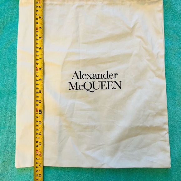 Authentic Alexander McQueen large dust bag. - Picture 2 of 2